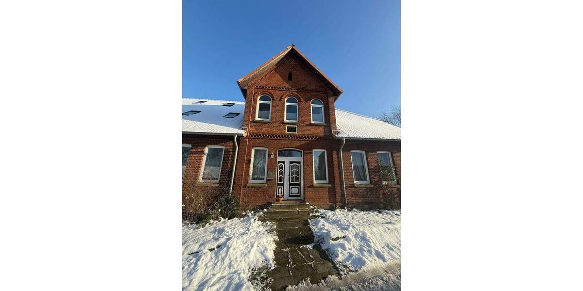 Resthof, Zweifamilienhaus mit Platz für Gewerbe oder Hobby zimmer