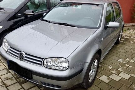VW Golf 119.000 km 3.800 &euro; Hilzingen 78247