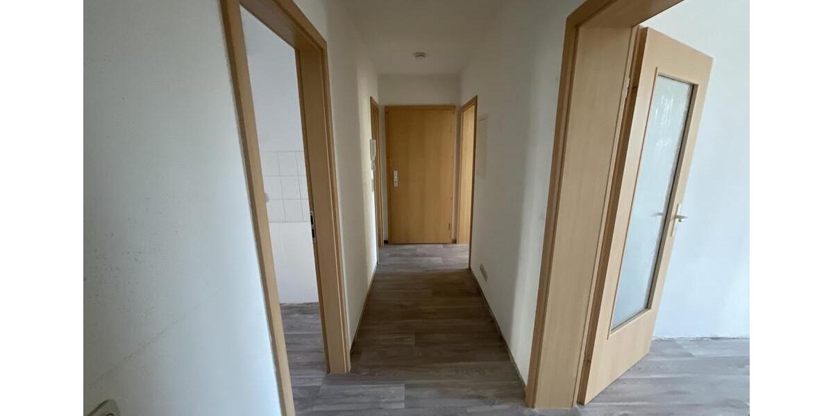 Etagenwohnung Suhl - 3 Zimmer, 59 m&sup2;, 415&euro; | Angebot:26676875