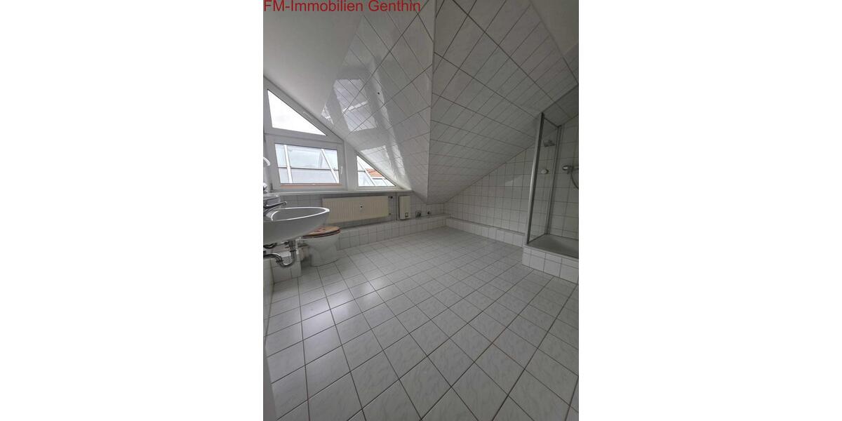 Etagenwohnung Genthin - 1 Zimmer, 41 m&sup2;, 285&euro; | Angebot:26458948