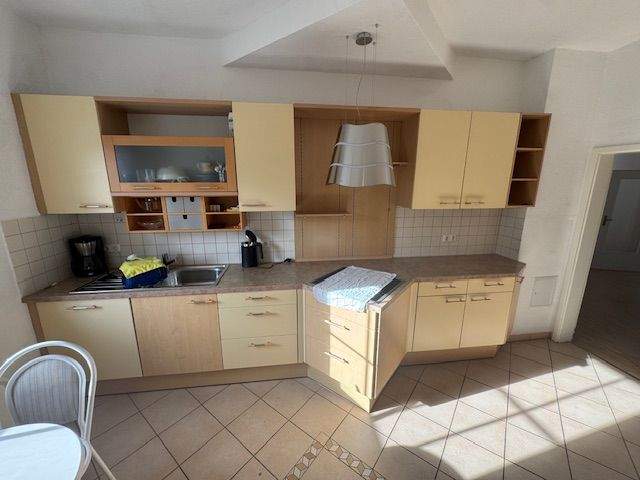 480GS2 - Charmante 4-Zimmer-Wohnung mit Kamin und Einbauküche – direkt an Schule und Bahnhof 4 zimmer