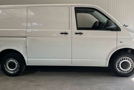 VW T5 Transporter 300.000 km 5.999 € Weimar 99423
