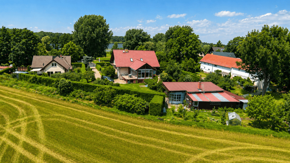 Einfamilienhaus Neuruppin OT Oberseehof Gnewikow - 7 Zimmer, 271 m&sup2;, 360.000&euro; | Angebot:26695813