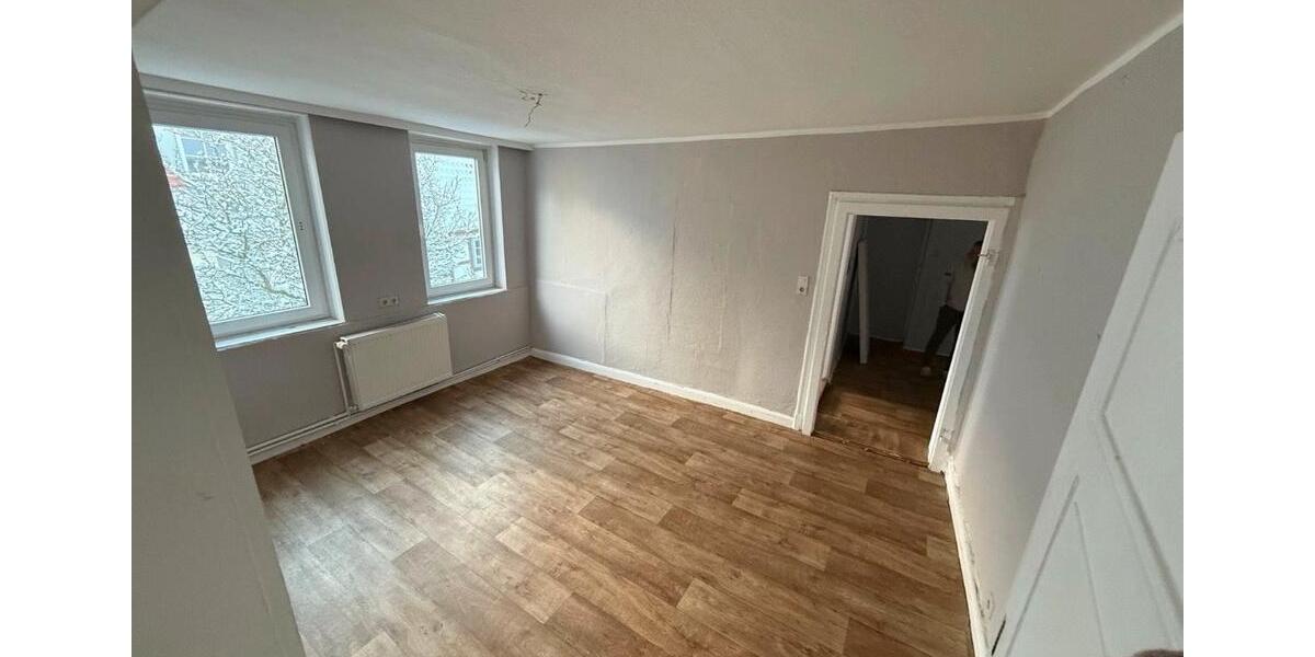 Dachgeschoßwohnung Bückeburg - 5 Zimmer, 130 m&sup2;, 790&euro; | Angebot:26220573