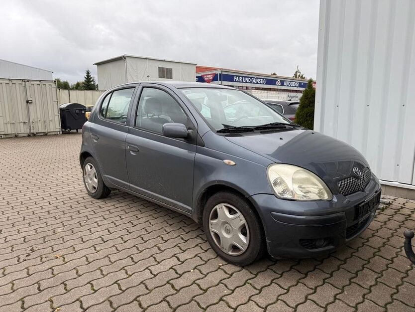 Toyota Yaris 238.500 km 1.250 € Neustadt 08223