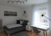 Tolles möbliertes Zimmer in Studenten WG