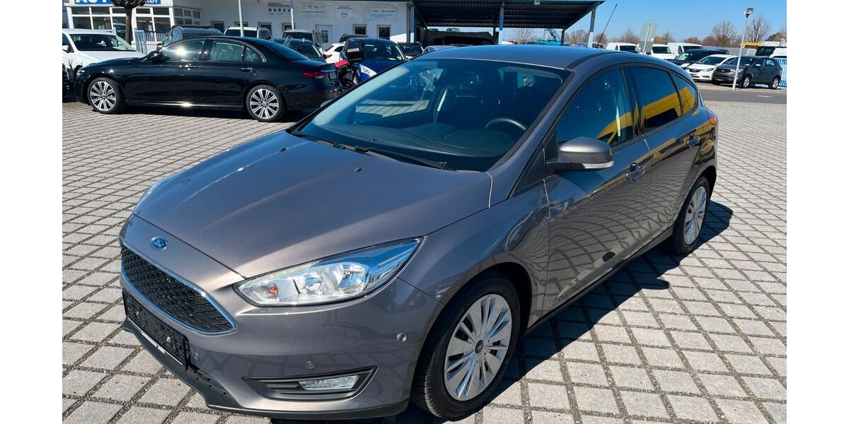 Ford Focus 31.000 km 9.250 &euro; Kodersdorf 02923
