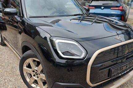 Mini Countryman SE (Cooper) 9.900 km 33.490 &euro; Dillingen a. d. Donau 89407