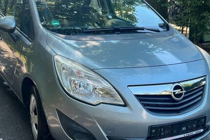 Opel Meriva 76.000 km 7.000 &euro; Frankfurt 60310