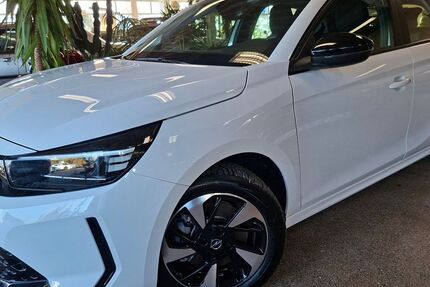 Opel Corsa 13.000 km 17.590 &euro; Altmittweida 09648