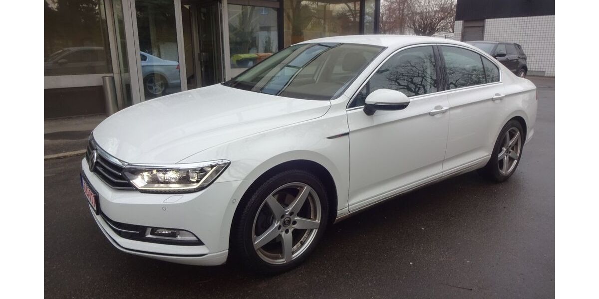 VW Passat 141.000 km 12.900 &euro; Berlin 12249