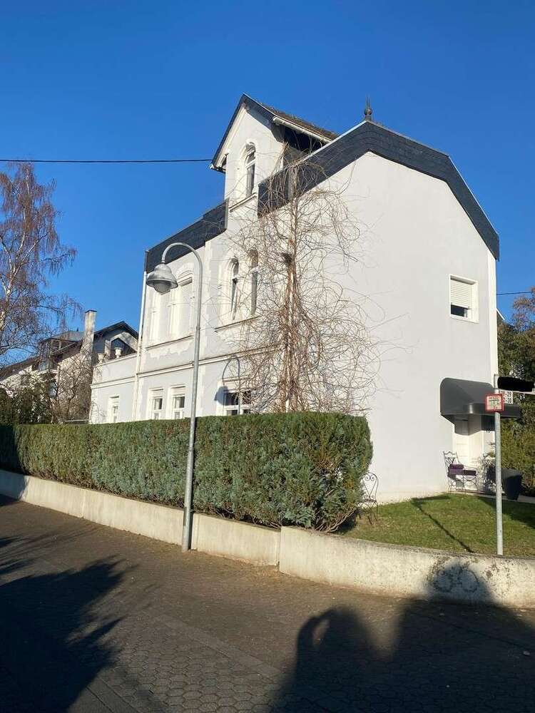 Haus zum Kaufen in Rheinbreitbach 790.000 € 260 m²