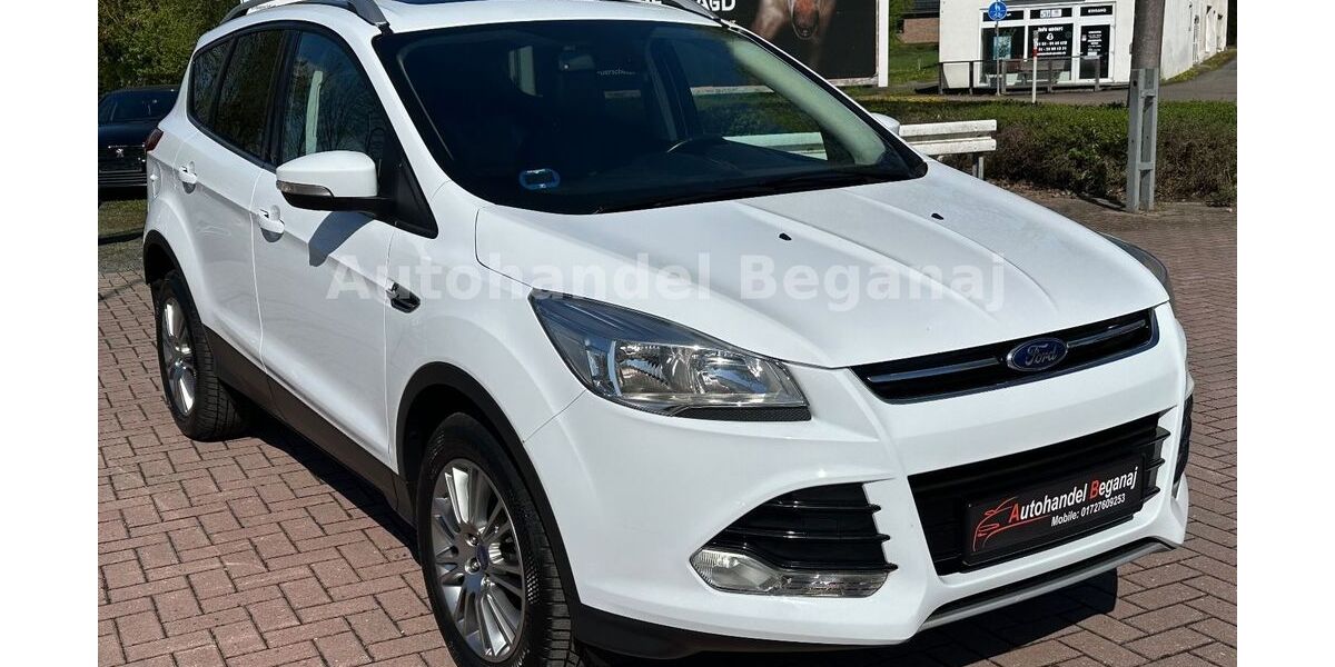 Ford Kuga 182.000 km 6.999 &euro; Lamspringe 31195