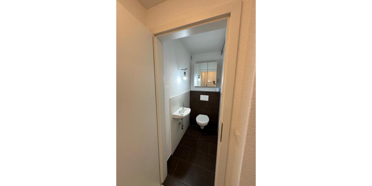 Etagenwohnung Rastatt - 4.5 Zimmer, 145 m&sup2;, 1.450&euro; | Angebot:24873257