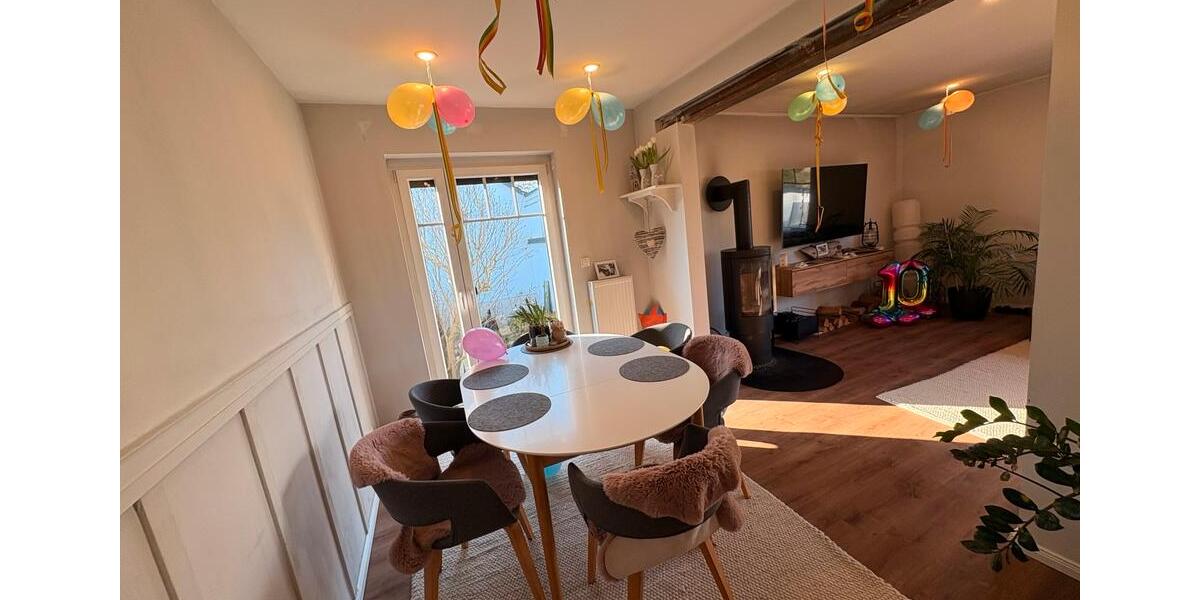 Einfamilienhaus Groß Grönau - 7 Zimmer, 127 m&sup2;, 649.000&euro; | Angebot:26073382