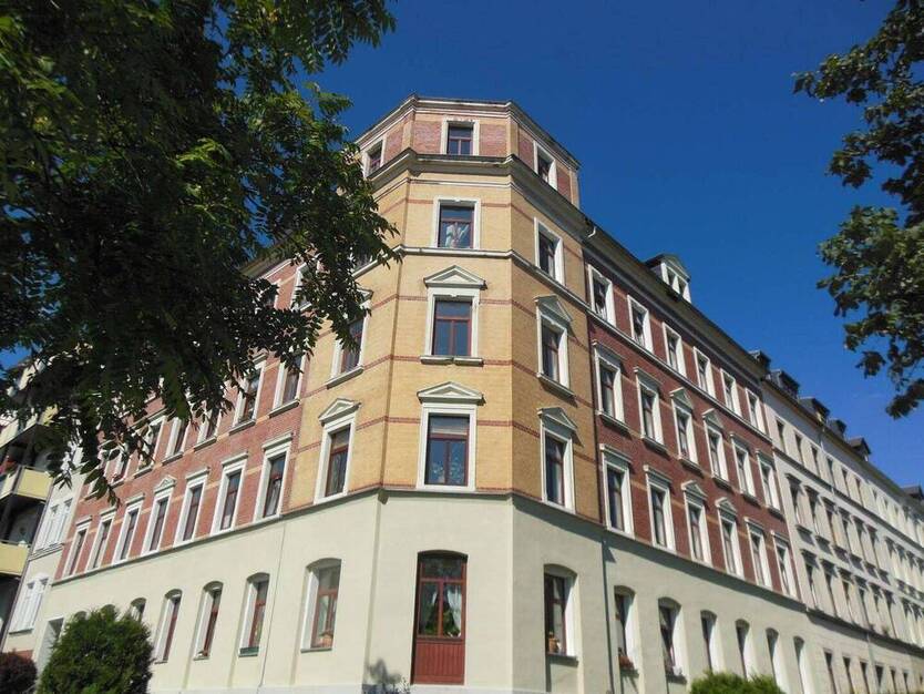 Großes WohnZimmer - offene Küche u.v.m.