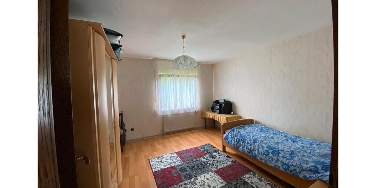 Hochparterre Büdingen - 3 Zimmer, 78 m&sup2;, 200.000&euro; | Angebot:27016006