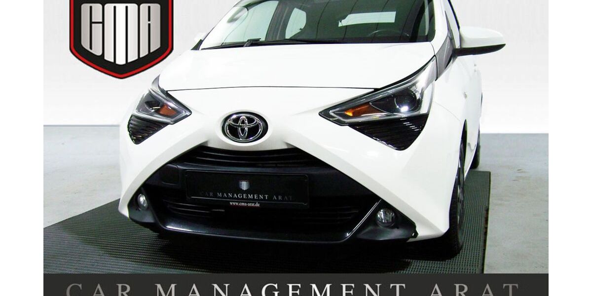 Toyota Aygo (X) 96.110 km 9.291 &euro; Hamburg Stadtteil Horn 22119