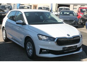Skoda Fabia TSi 115 Alu PDC LED Kamera SOFORT 9 km 20.495 € Bonn 53225