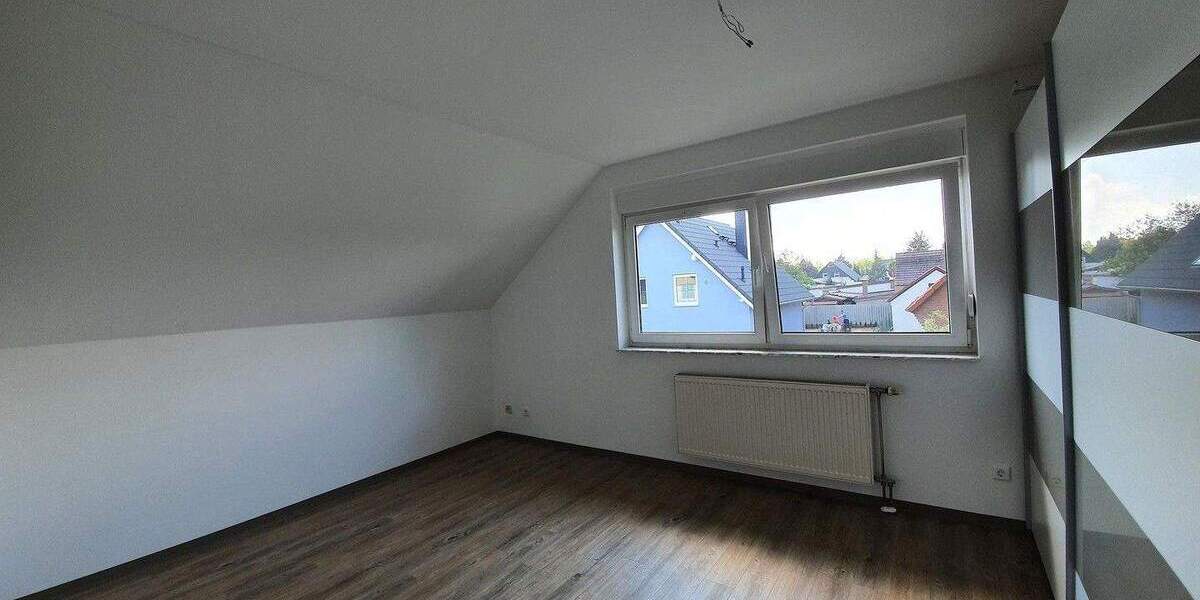 Einfamilienhaus Finsterwalde - 5 Zimmer, 130 m&sup2;, 1.290&euro; | Angebot:25337669