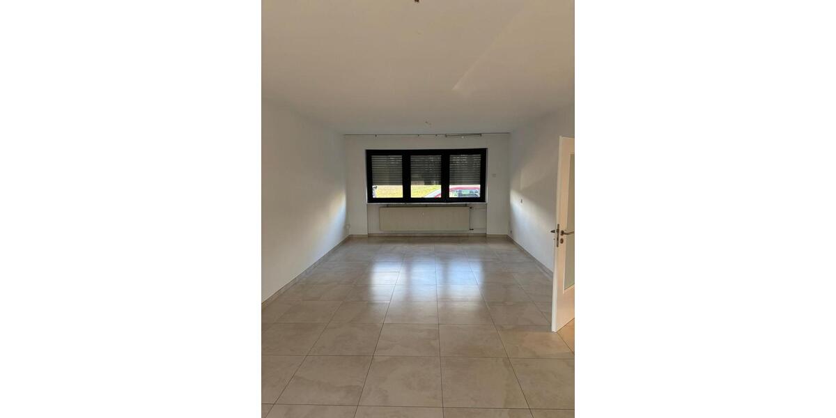 Doppelhaushälfte Saarbrücken Bischmisheim - 8 Zimmer, 220 m&sup2;, 360.000&euro; | Angebot:27023553