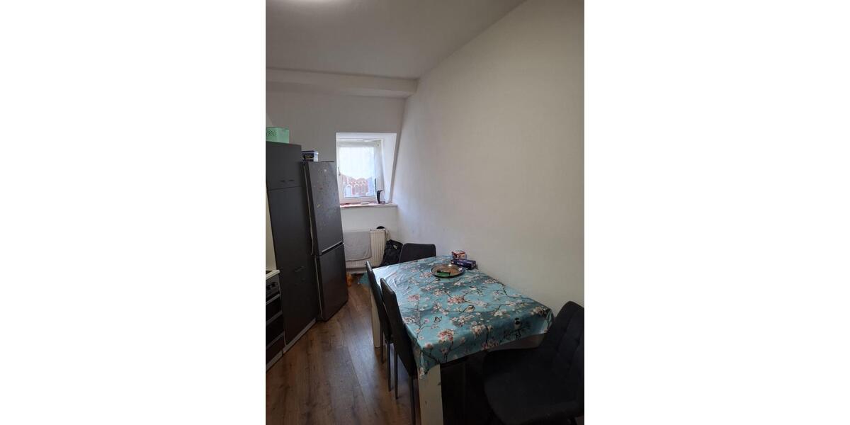 Etagenwohnung Hof Altstadt - 4 Zimmer, 110 m&sup2;, 820&euro; | Angebot:26415651