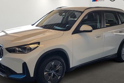 BMW iX1 20.486 km 39.990 € München 80687