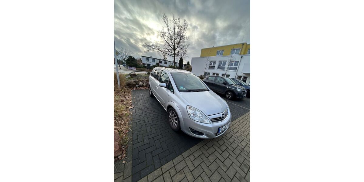 Opel Zafira 224.000 km 2.950 &euro; Celle 29221