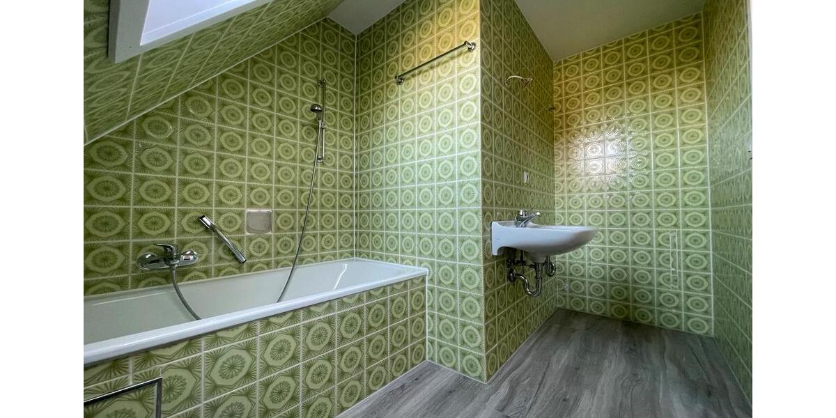 Etagenwohnung Nufringen - 3 Zimmer, 83 m&sup2;, 1.000&euro; | Angebot:26398170