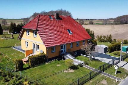 Haus Garz auf Rügen Kniepow - 7 Zimmer, 220 m&sup2;, 629.000&euro; | Angebot:26290544