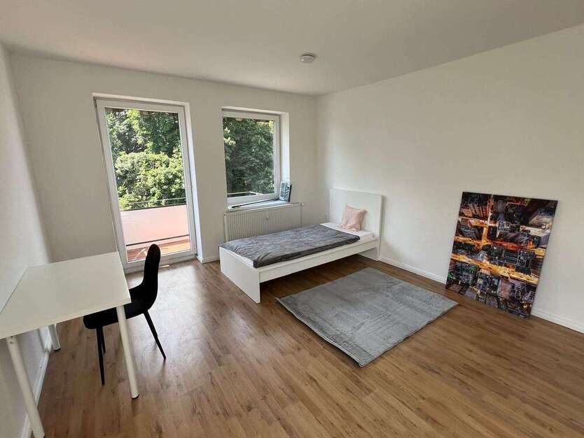Wohnung zum Mieten in Mülheim 290 € 17 m²