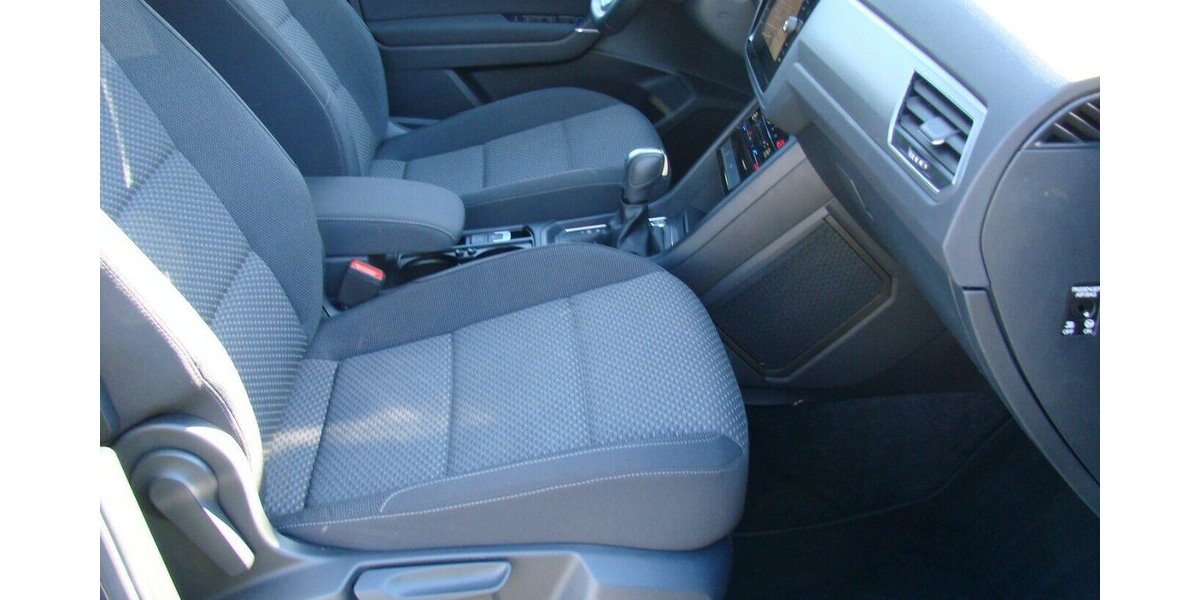 VW Touran 1.5TSi Comfortline 7-Sitzer LED ACC Standhe 18.601 km 30.980 &euro; Falkensee 14612