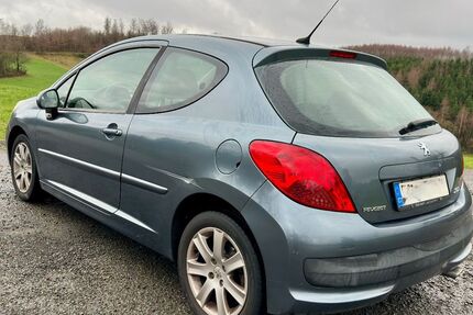 Peugeot 207 221.666 km 1.000 &euro; Bergneustadt 51702