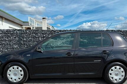 VW Golf 272.000 km 3.333 &euro; Ronshausen 36217