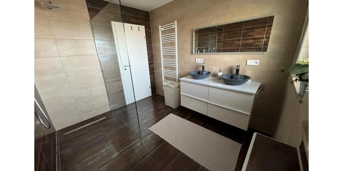 Bungalow Vaihingen an der Enz - 6.5 Zimmer, 160 m&sup2;, 875.000&euro; | Angebot:26993789