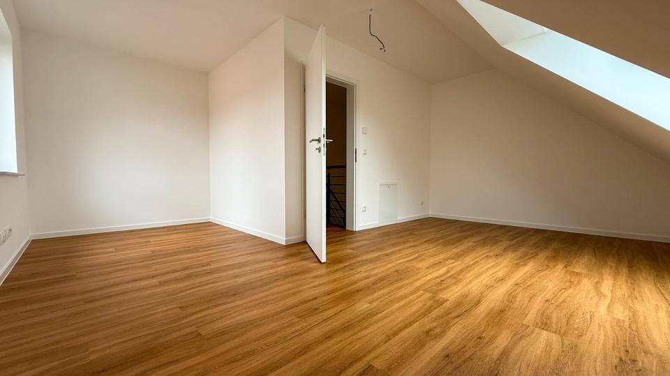 Reihenhaus Braunschweig Heidberg-Melverode - 6 Zimmer, 165 m&sup2;, 2.250&euro; | Angebot:26470338