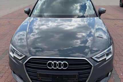 Audi A3 94.000 km 13.800 &euro; Kölln-Reisiek 25337