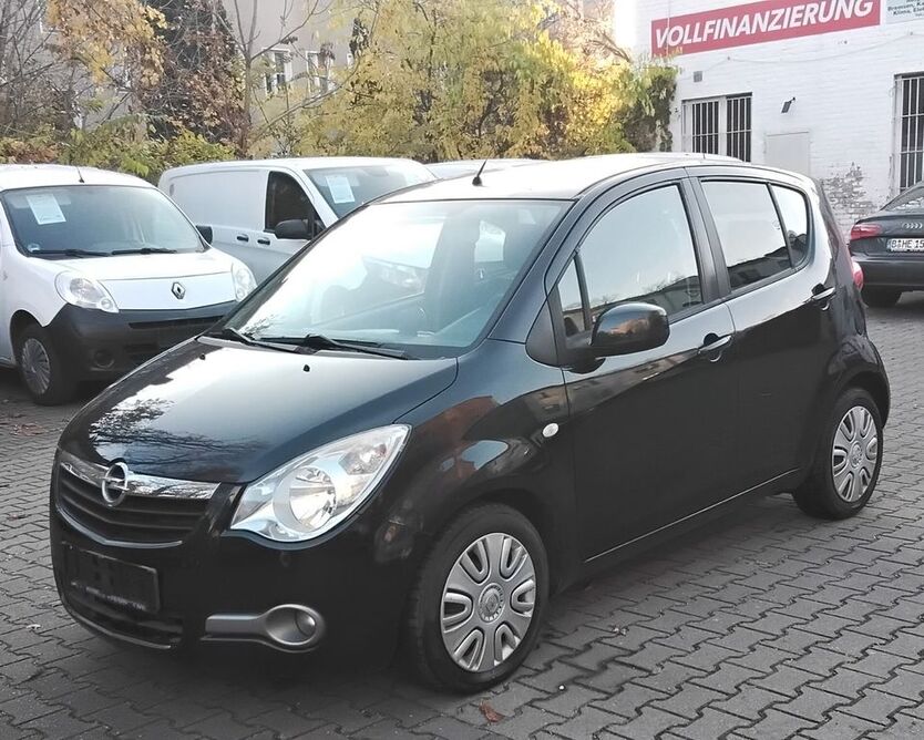 Opel Agila 164.900 km 2.950 € Berlin 13409