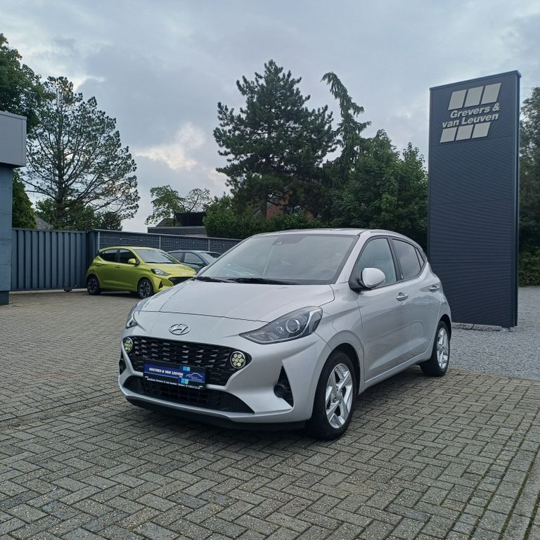 i10