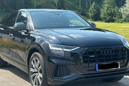 Audi Q8 189.000 km 41.999 € Waging am See 83329