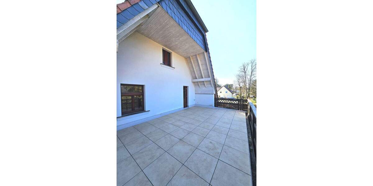 Einfamilienhaus Großpösna - 8 Zimmer, 217 m&sup2;, 2.520&euro; | Angebot:22434763