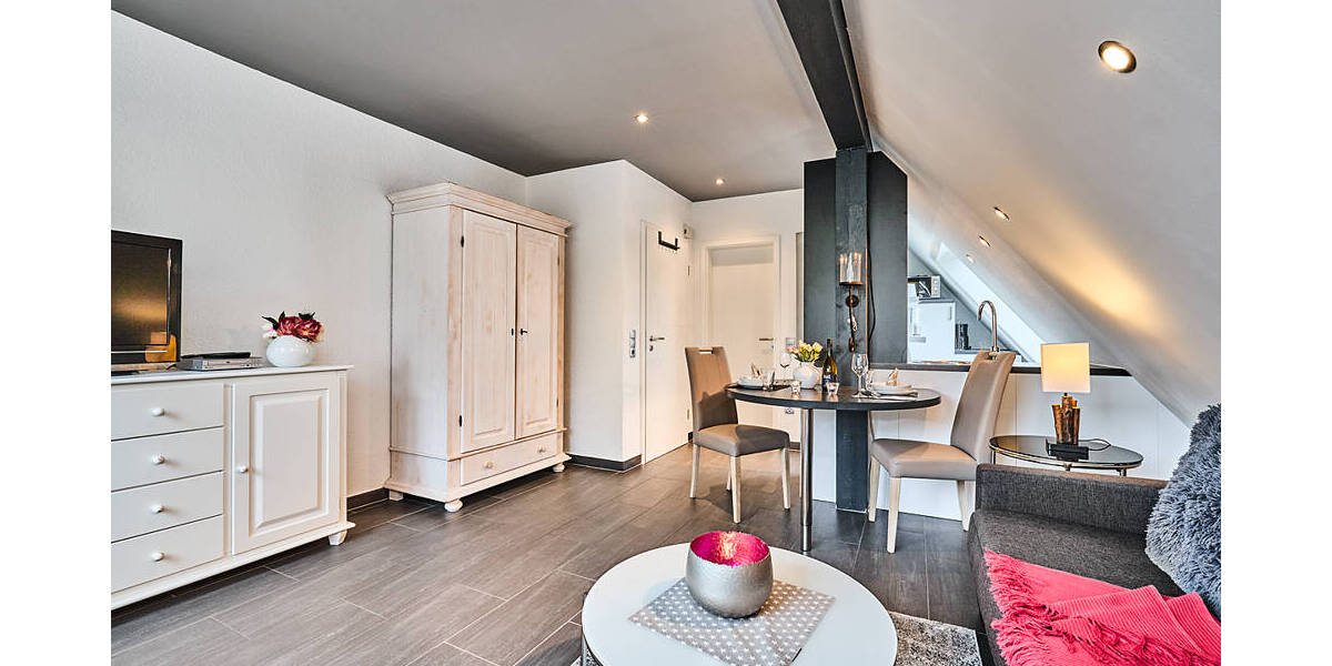 Mehrfamilienhaus, Wohnhaus Hörnum (Sylt) - 1 Zimmer, 245 m&sup2;, 1.395.000&euro; | Angebot:25801536