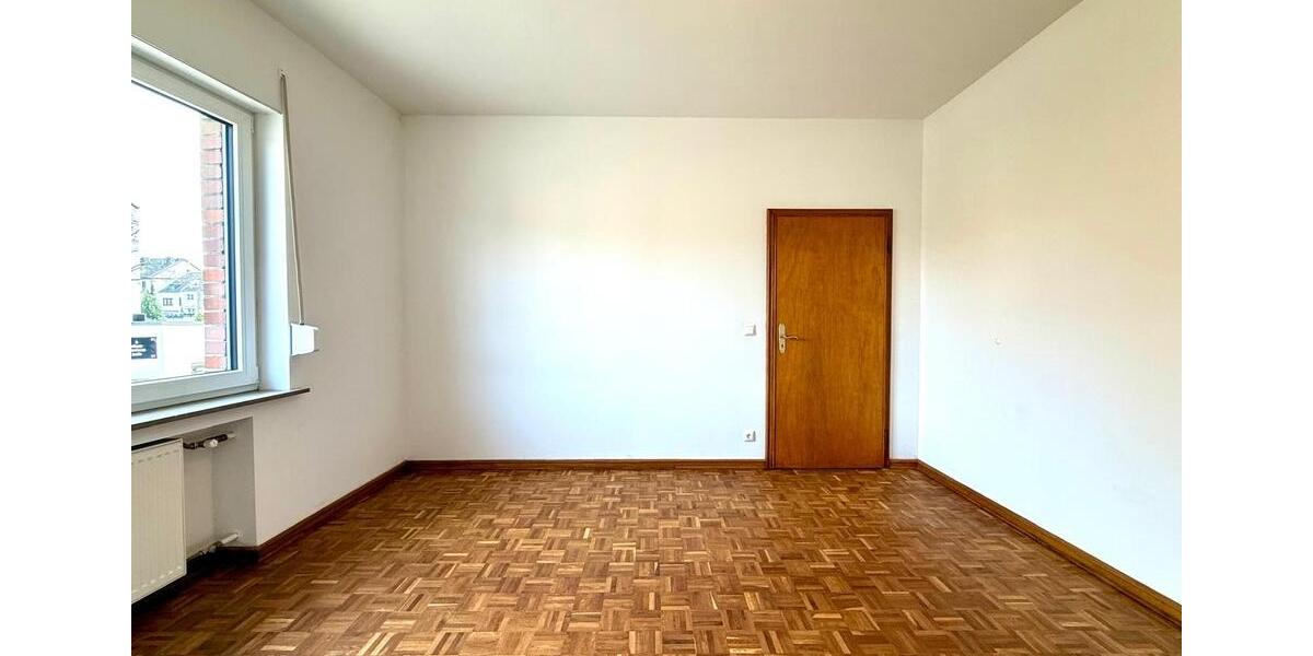 Einfamilienhaus Düren Distelrath - 3 Zimmer, 120 m&sup2;, 1.390&euro; | Angebot:25405562