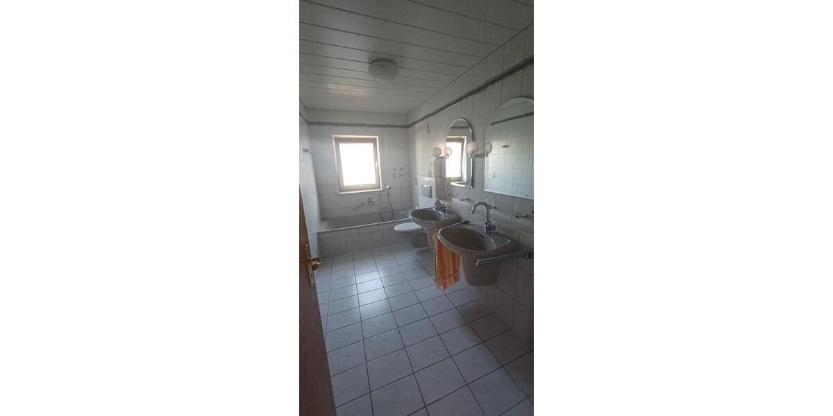 Etagenwohnung Passau Auerbach - 3.5 Zimmer, 82 m&sup2;, 265.000&euro; | Angebot:26802164