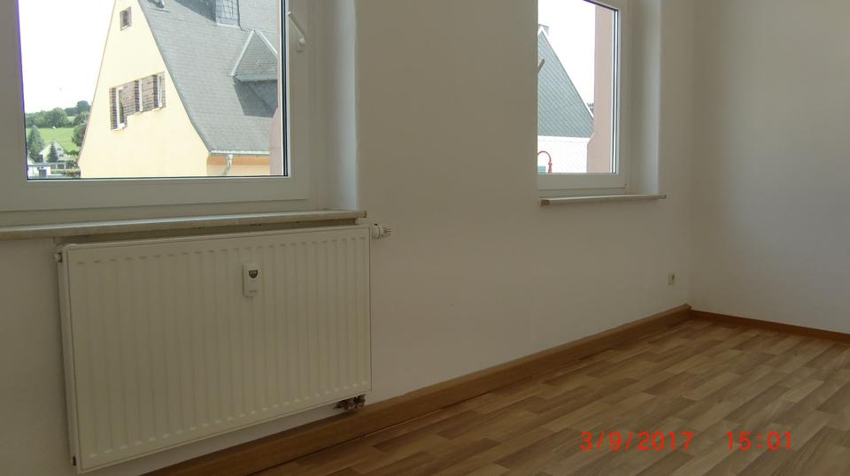 Etagenwohnung Ehrenfriedersdorf - 2 Zimmer, 34 m&sup2;, 200&euro; | Angebot:25717831