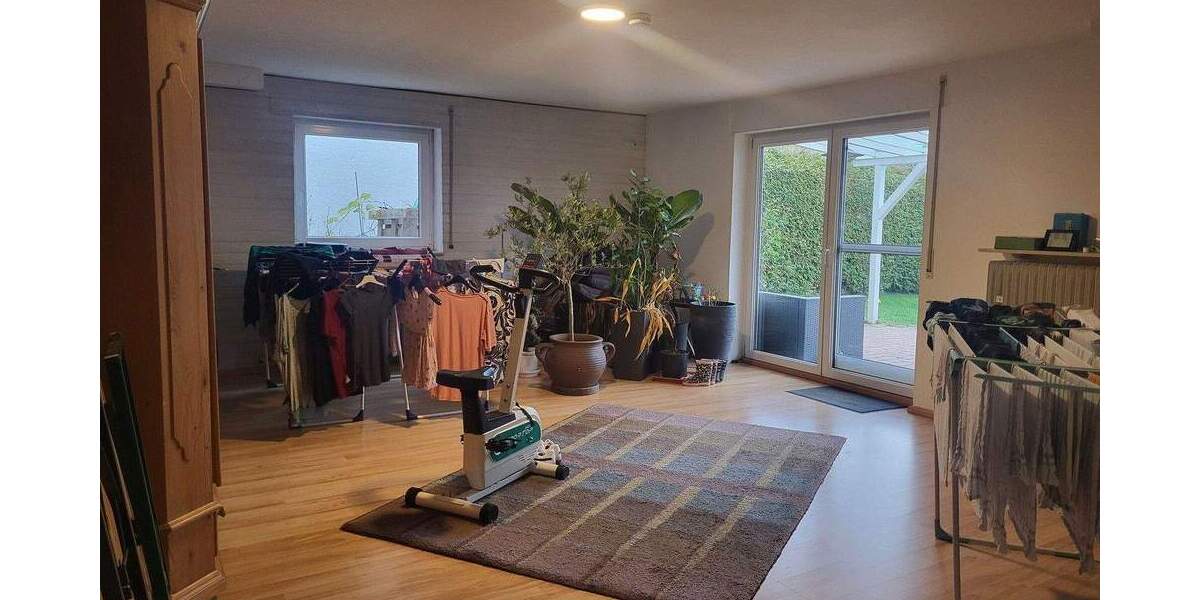Einfamilienhaus Wurmberg Neubärental - 8 Zimmer, 245 m&sup2;, 1.800&euro; | Angebot:25752906