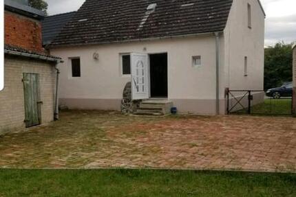 Haus Schönhausen (Elbe) - 4 Zimmer, 110 m&sup2;, 90.000&euro; | Angebot:26644547