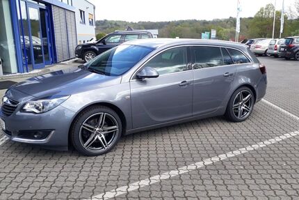 Opel Insignia 107.000 km 11.900 &euro; Ulrichstein 35327