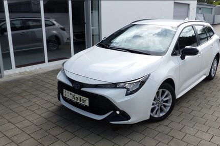 Toyota Corolla 18.800 km 26.300 &euro; Bad Gögging 93333