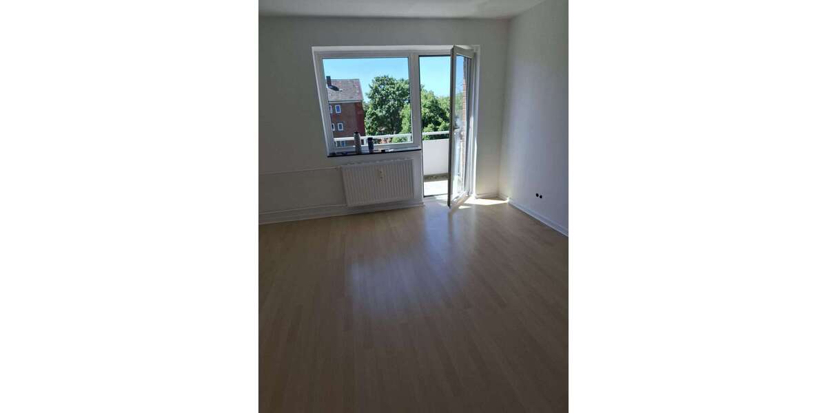 Etagenwohnung Neumünster Einfeld - 2.5 Zimmer, 64 m&sup2;, 610&euro; | Angebot:26778944